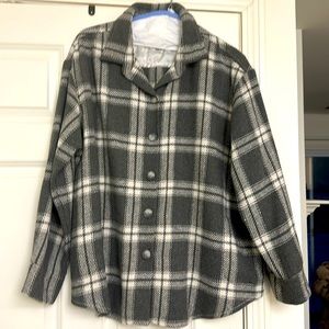 Karen Kane Luxury Silver Plaid Shacket Plus 3X Longer Length Button-Up Like New